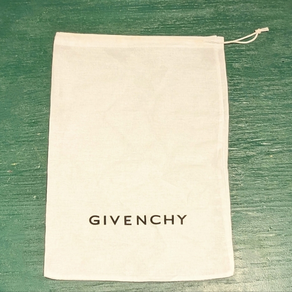 Authentic Givenchy Leather Heels NEW w/Box & Dust Bag Women's Shoes Size 9.5 - Picture 7 of 9